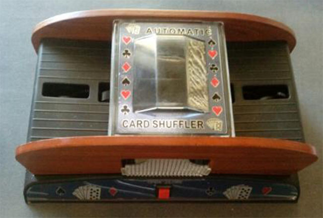 card shuffler